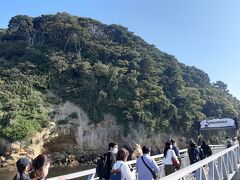 猿島側の桟橋に到着しました。