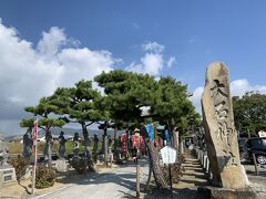 広い城内を出てお隣の
赤穂大石神社へ

参道には
四十七義士像がずらり