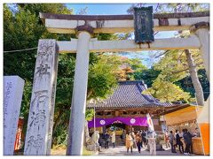 石浦神社
バス停「広坂・21世紀美術館」下車徒歩すぐ
21世紀美術館の向かいにあります。