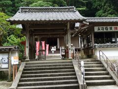 　羅漢寺。昔銀山で働いて亡くなった人々の霊を供養するために建立された寺で、世界遺産の構成要素の一つ。