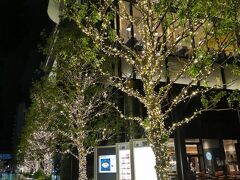 今夜はこちらに宿泊。
18：30のディナー予約でほぼちょうどに到着し出たのは粗21：00でした。

なので現在21：35
ホテル到着。