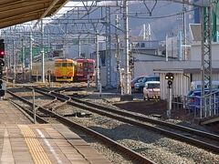 しなの鉄道に乗ります。
昔の信越線