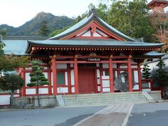 神殿を出たら、厳島神社宝物館