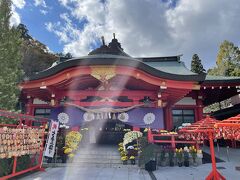 宮城縣護国神社。

ちょうど七五三の時期で着物姿の子たちがいました。