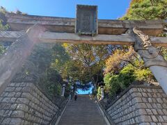 品川神社へ行きます