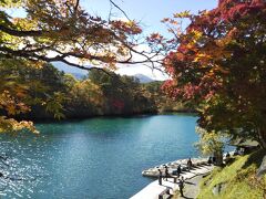 磐梯山噴火によって創られた湖沼群の中で最も有名なのが、五色沼です。