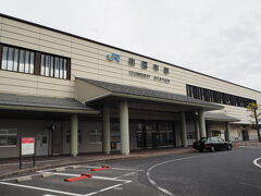 再度駅に向かいます。