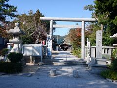 　次に乃木神社を訪問します。東京にも乃木神社があります。明治天皇崩御時に殉死した乃木希典大賞を祀った神社です。殉死は、いわゆる後追い自殺です。なかなか今の時代に殉死とか考えられません。最もかなり前の話ですが、X-JAPANのhideさんが自殺したのちに、後追い自殺した方も結構いましたが。。。