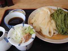 埼玉県北部や群馬や栃木は小麦文化圏なの
ひもかわうどんと桑の葉うどん