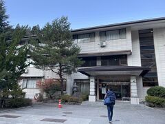 本日のお宿
旅館「岐山」