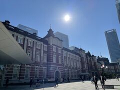 ホテルからタクシーで東京駅へ。今回の旅ではタクシーをたくさん利用しました。