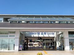 下り「etSETOra号」の始発駅である尾道駅に到着しました。
尾道駅の外観です。
