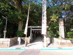 花の窟神社は日本書紀にも登場し、日本最古の神社ともいわれ、世界遺産「紀伊山地の霊場と参詣道」の構成資産になっています。