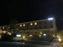 ホテルと『よし兵衛』は歩いて３，４分の距離。
１８時半にはホテルへ。