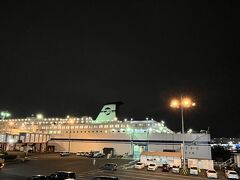 夜7時名古屋を出港
17時半から乗船できる。