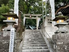 ホテルの近くにある今宮神社にお参りしました。
