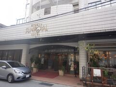 琉球産ロイヤルホテルに午後３時すぎにチェックイン。								
