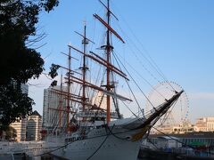 帆船日本丸。。前回横浜に来た時に中に入ったので、今回は外観のみ。