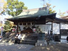 松戸神社（拝殿）１６２６年、創建で祭神は日本武尊で御嶽大権現と言った。明治１年に松戸神社と改名した。