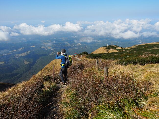 水彩画・風景・鳥取県・大山(だいせん)の紅葉 絶景・大山の紅葉！～日本屈指の赤、紅葉に魅せられし秋