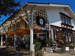 1927年開園の“やまふじぶどう園”は、富山県内や大きな都市の実店舗を中心に販売していて、自社でオンライン通販を行っていないためこの機会に訪れた。

