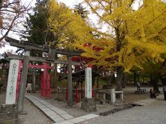 鶴ヶ城内にあった稲荷神社。