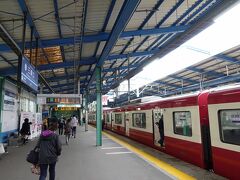 　はるばるやって来ました、三崎口駅。浅草線の電車で見ていた行き先は、思っていたよりもずっと別世界でした。