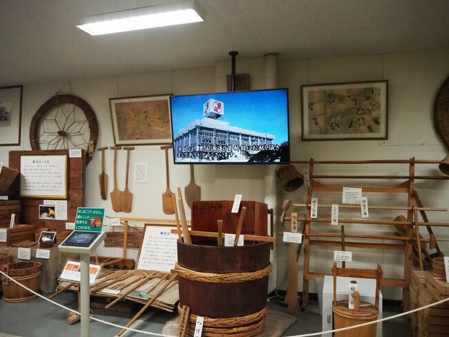 中は酒造りに関する道具類がずらりと展示されていたり