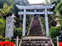 益田市内の観光地として最後に訪れたのが、この柿本神社。