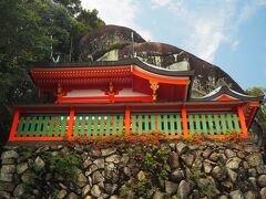神倉神社のお社で、まあ他にも色々見て来ましたが、山の上によくもまあ、昔の人はこんな社を良く建てたもんだなといつも思います。
