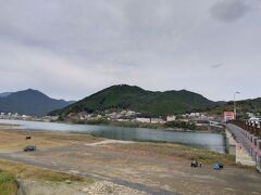 橋の向こうは三重県熊野市