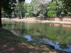 ピミアナカスの北側には大きな女池があります。女性用の沐浴場です。

