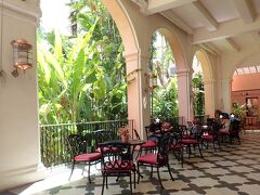 今回初トライのロイヤルハワイアンベーカリー。素敵なカフェでした！