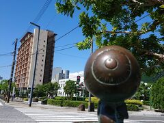 水木しげるロードは目玉親父からスタート。