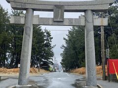 この鳥居のずーっと先に宮地嶽神社があります