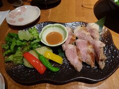 夜ご飯はなぜか宮崎料理（笑）
居酒屋っぽい店がヒカリエの中に少なくて、あったとしても満席。
こちらは奇跡的に空いてたのでお邪魔しましたが、とってもとっても美味しかった～！

こんな感じで２日目は終了。
明日は舞台観劇なので、ホテルに戻って早めに寝ます！