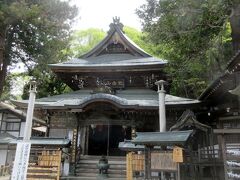 825年に、比叡山延暦寺座主の慈覚大師円仁により開創されたそうです。