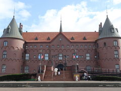デンマークに実在する「イーエスコー城」をモデルに造られた「ニクス城」の全貌。