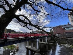 宮川中橋の赤い橋
