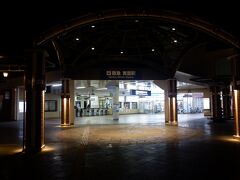 　阪急箕面駅。梅田直行電車もダイヤ改正で無くなるらしく、ひたすら石橋阪大前駅との間の普通列車が往復する模様。