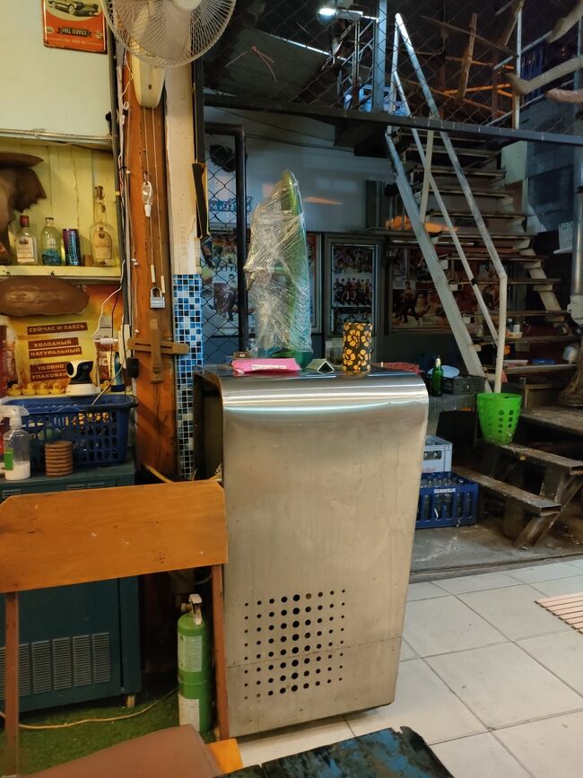 チャンビアサーバー発見しました！<br /><br />やはりお客さんまだ少なくて樽仕入れは難しいんでしょうね。<br />これは仕方ないです。