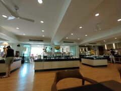 翌日11月7日はプールステイデーです。

でいつものように朝食を～