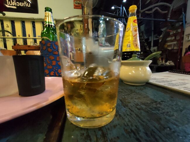 結局氷がほぼなくなるので氷お代わりして2杯目。