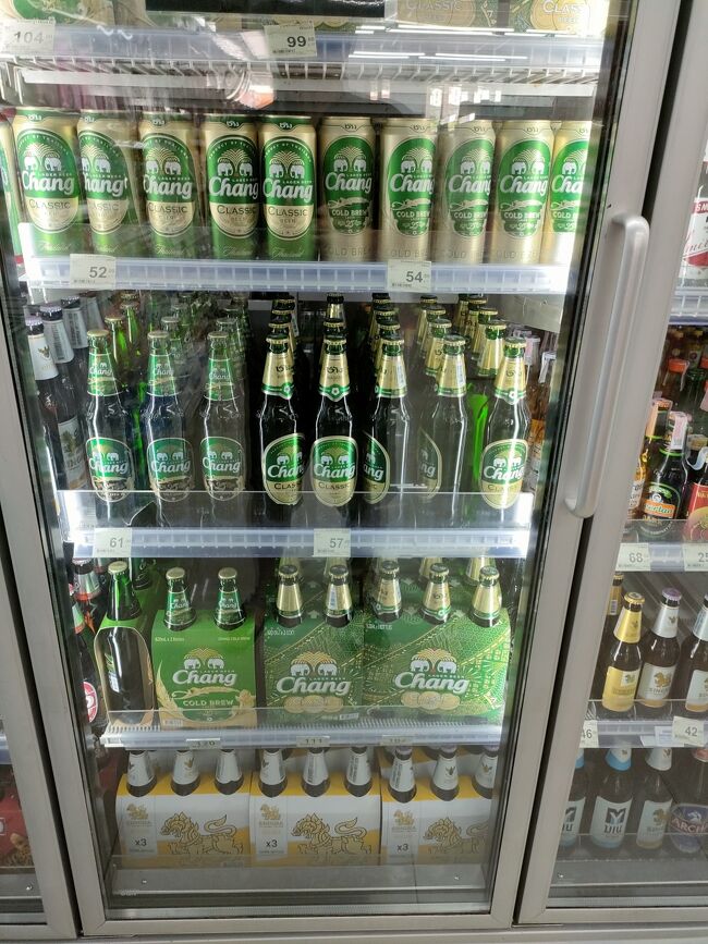 コロナ前より気持ち高くなってるかな～<br />Toppsでロング缶2本セット99バーツで買いました。