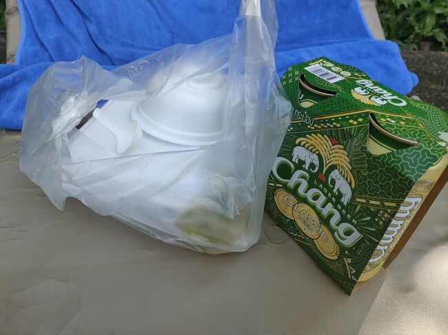 ちゃんとスープとスープカップも付けてくれて親切だわ～