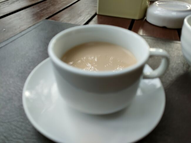 とりあえず近くにあったコーヒーいただいて、