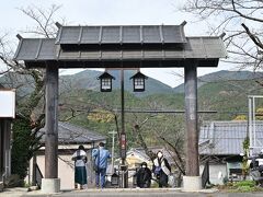 　　　　　　　近鉄沿線さんぽ♪　
　　　　　　　高台にある長谷寺駅からスタート☆