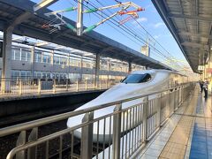 7時55分発の新幹線に乗るには、朝の5時に起きなくてはなりません！

この1年半は色々とありましたが、家のことが落ち着いてからは怠惰な生活をしていたので早起きできるのか心配でした。
が、大丈夫でした。

北九州市の小倉駅から東京行きの新幹線に乗って、京都に向かいます。