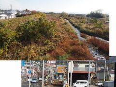 小さな川を渡り
花水坂駅