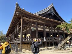 さっきの説明では、未完の神社なんだよね。